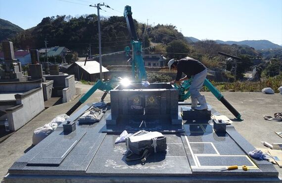 福岡で墓石の解体業者をお探しの方は株式会社近藤石材までお問い合わせください。